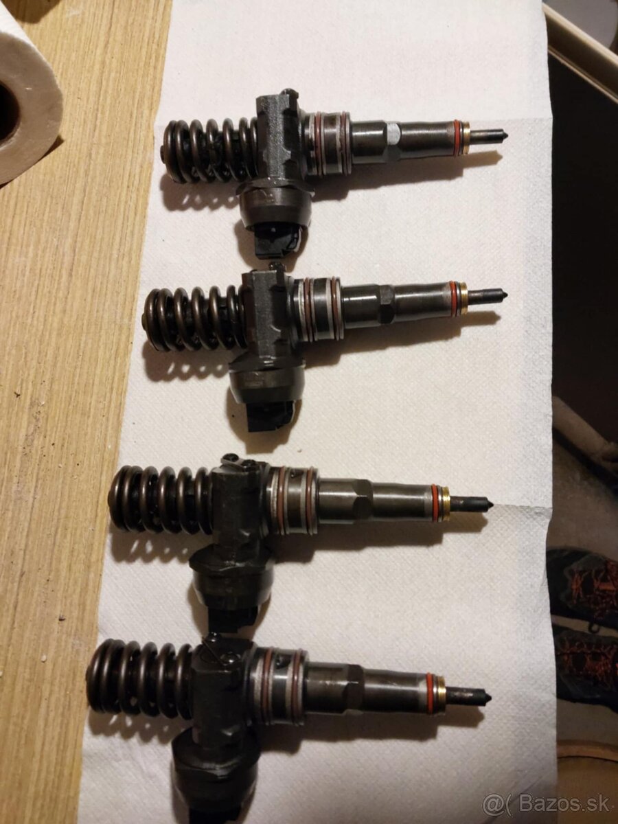 Vstrekovacie trysky BOSCH 1.9tdi 77kw 0414720215