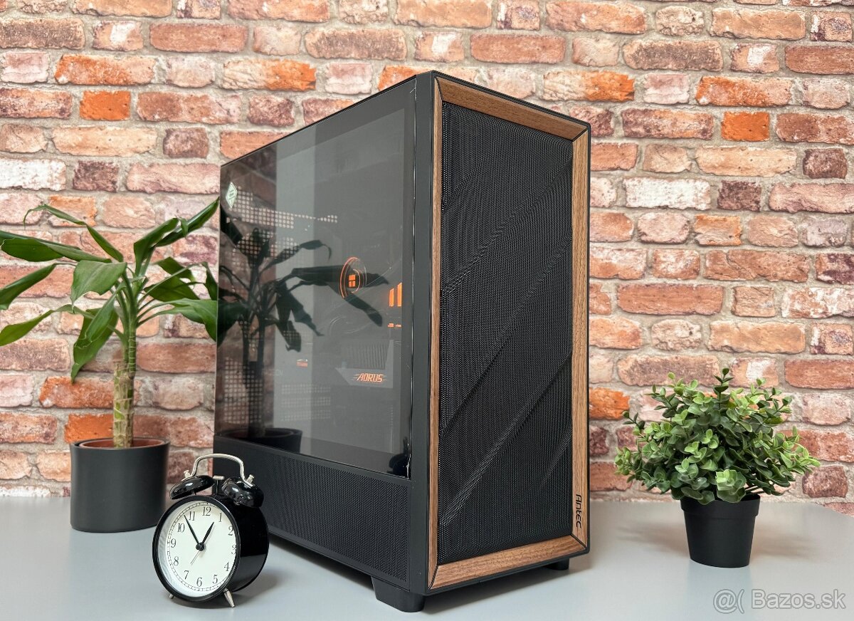 Ryzen 7 9800X3D\32GB\RX 9700XT\SSD\850W Zdroj