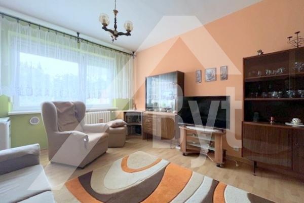 VEĽKÝ 4- IZBOVÝ BYT PRIAMO V CENTRE MESTA