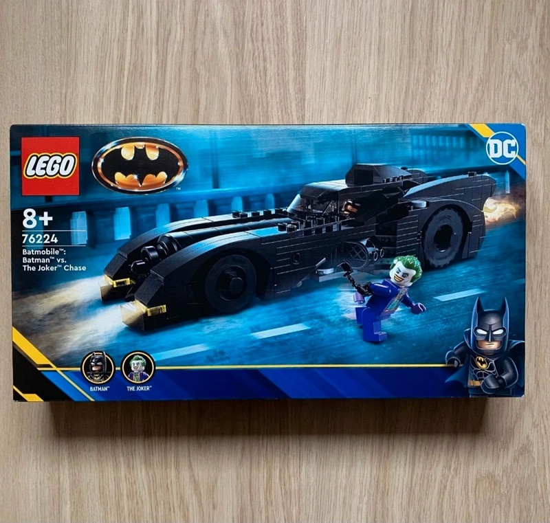 LEGO DC 76224 Batman vs. Joker: Naháňačka v Batmobile