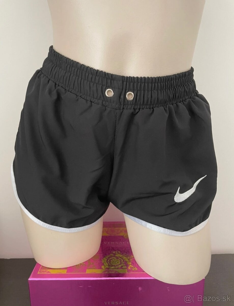 Dámske šortky Nike