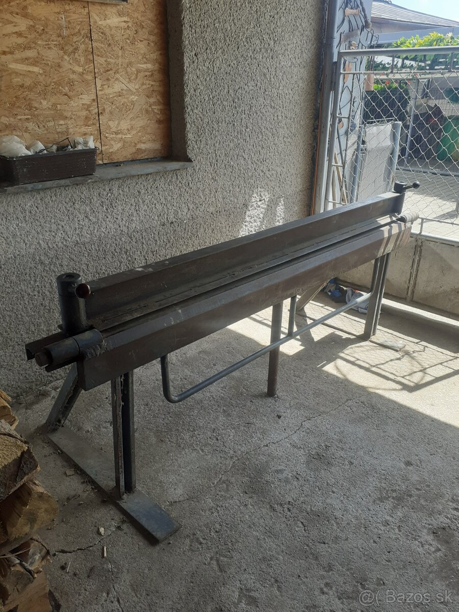 Ohýbačka plechu