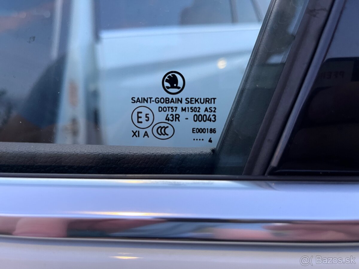 sklo skoda superb 3