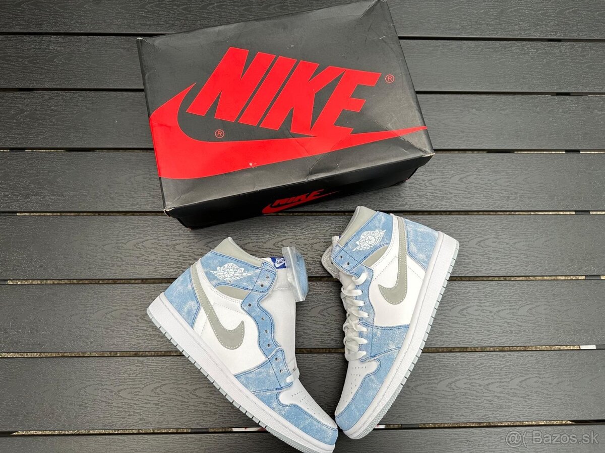 NIKE AIR JORDAN 1 HIGH OG HYPER ROYAL tenisky