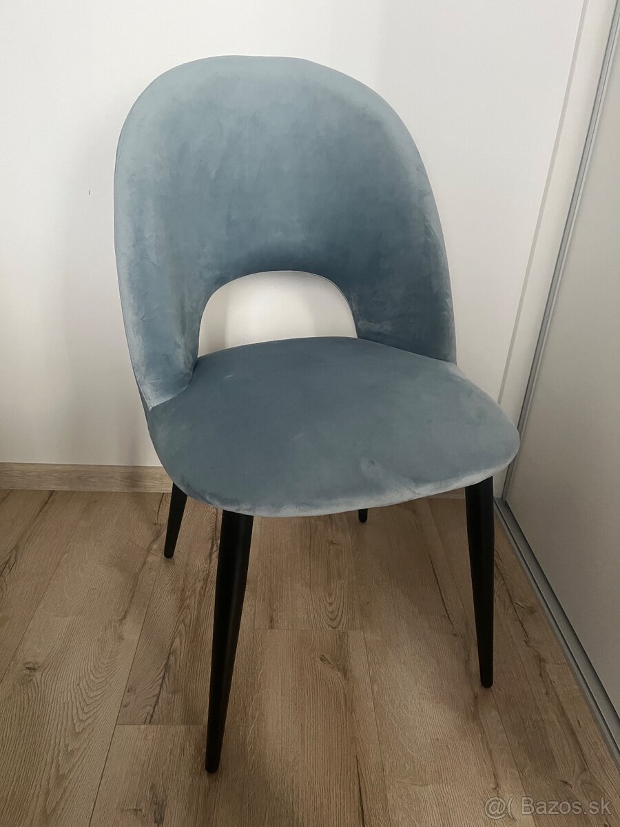 Jedálenske stoličky