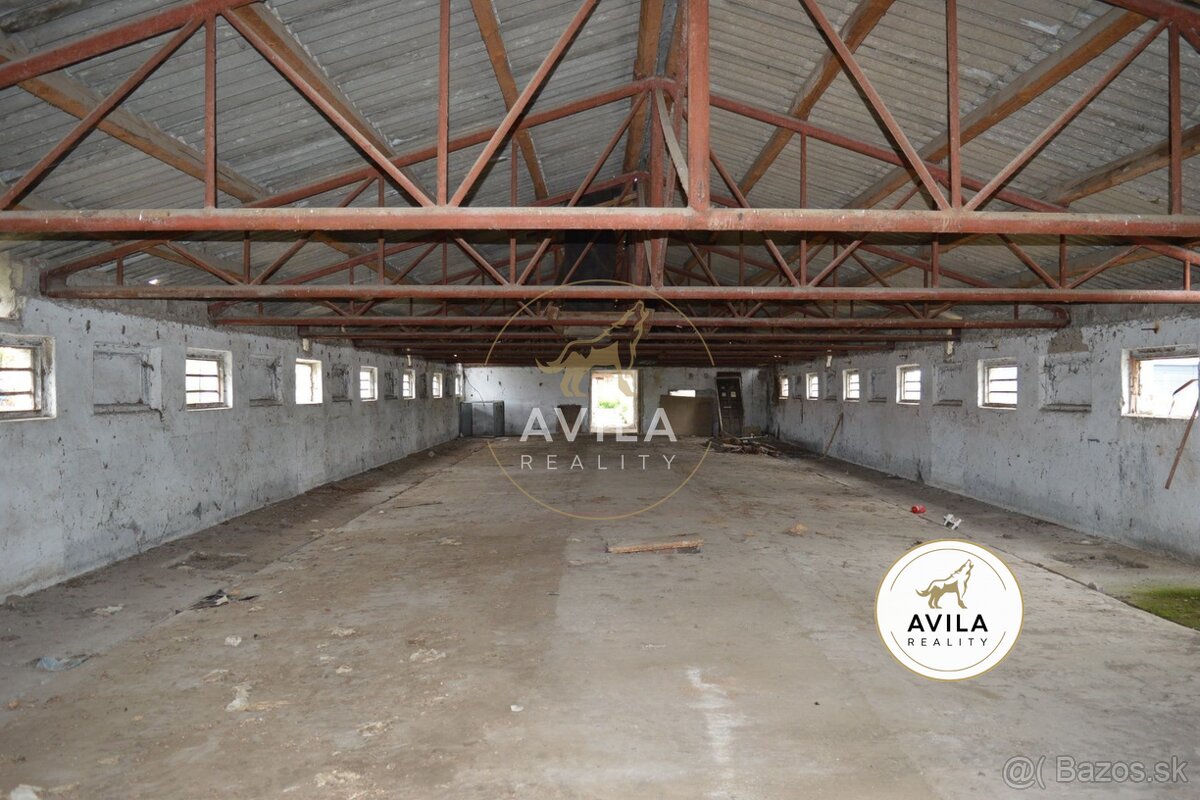 NA PREDAJ: sklad-hala 750m2 vo Voderadoch