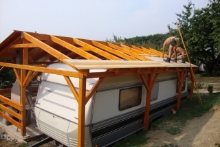 Predám drevený prísrešok 6 x 7 m