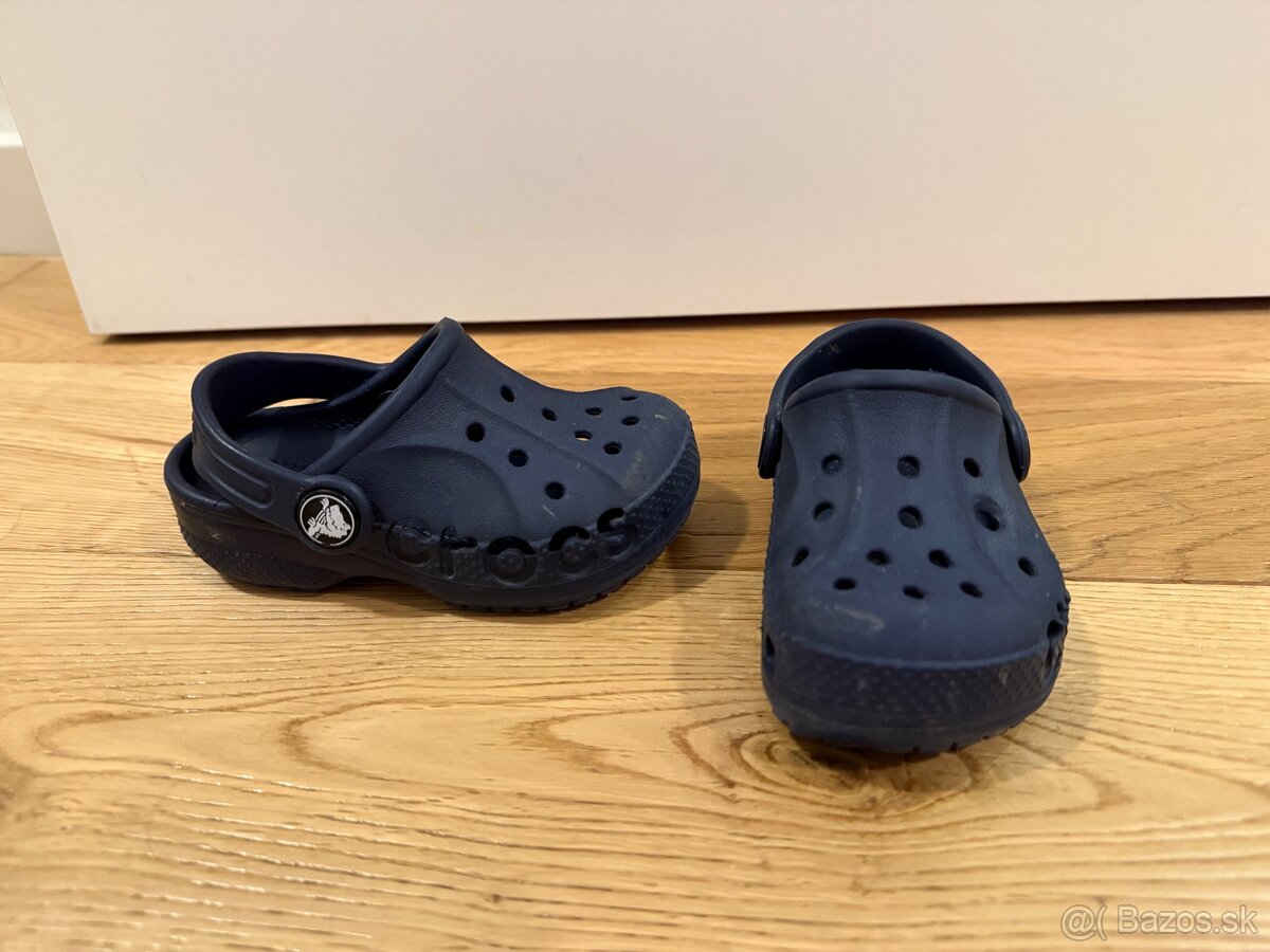 Detska obuv - Crocs C6 (cca 22/23)
