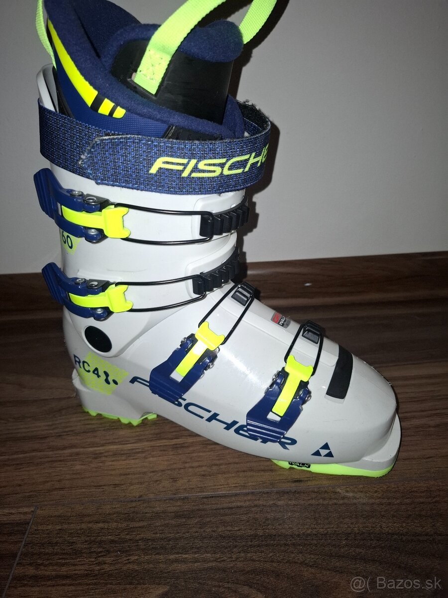 Juniorské lyžiarky Fischer 255