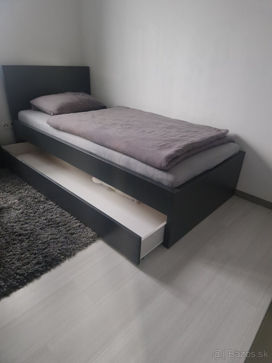 Predám kvalitnú posteľ