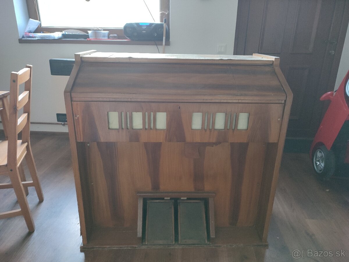 Predám harmonium – hudobný poklad na znovuzrodenie