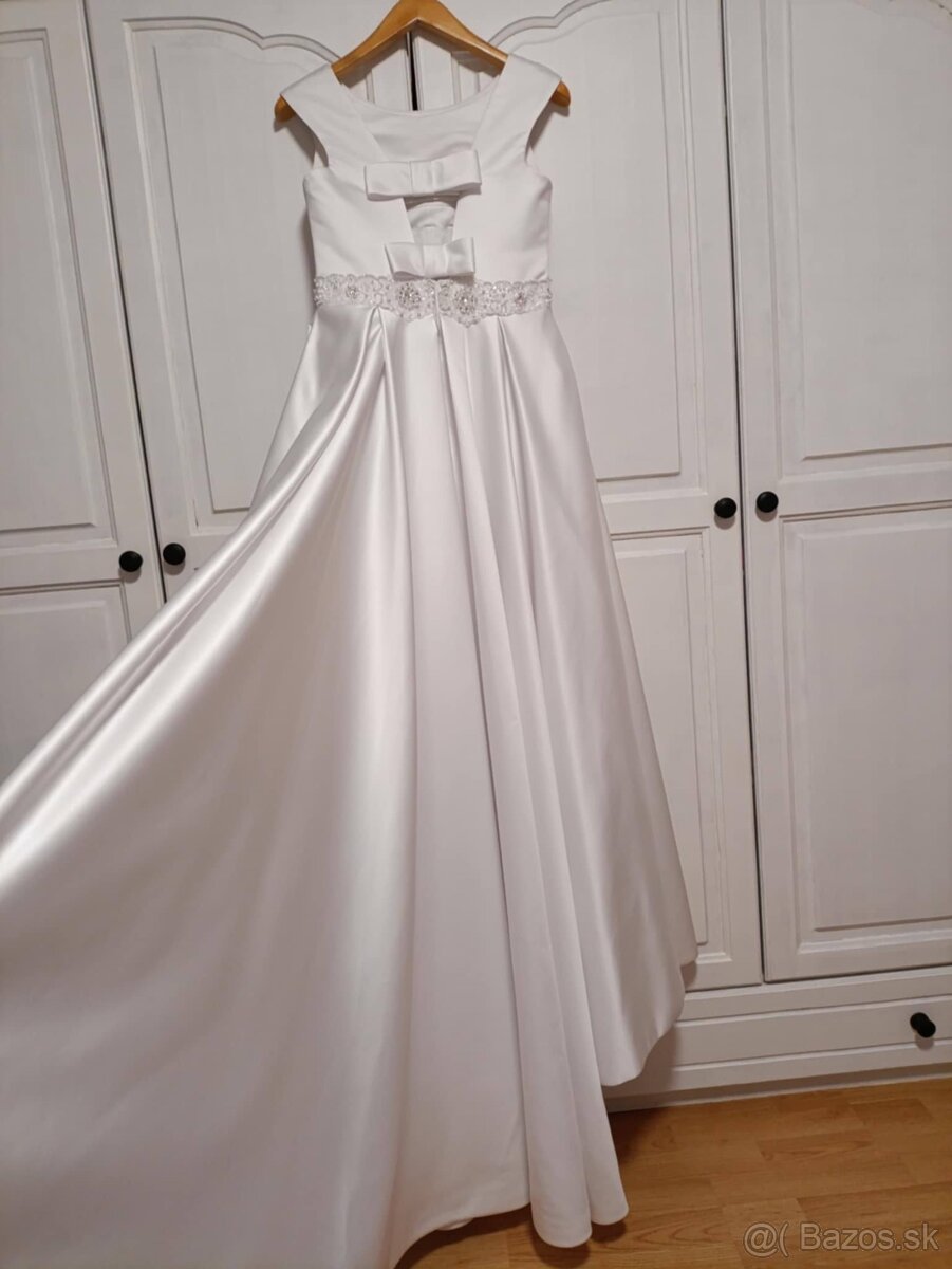 Svadobné šaty