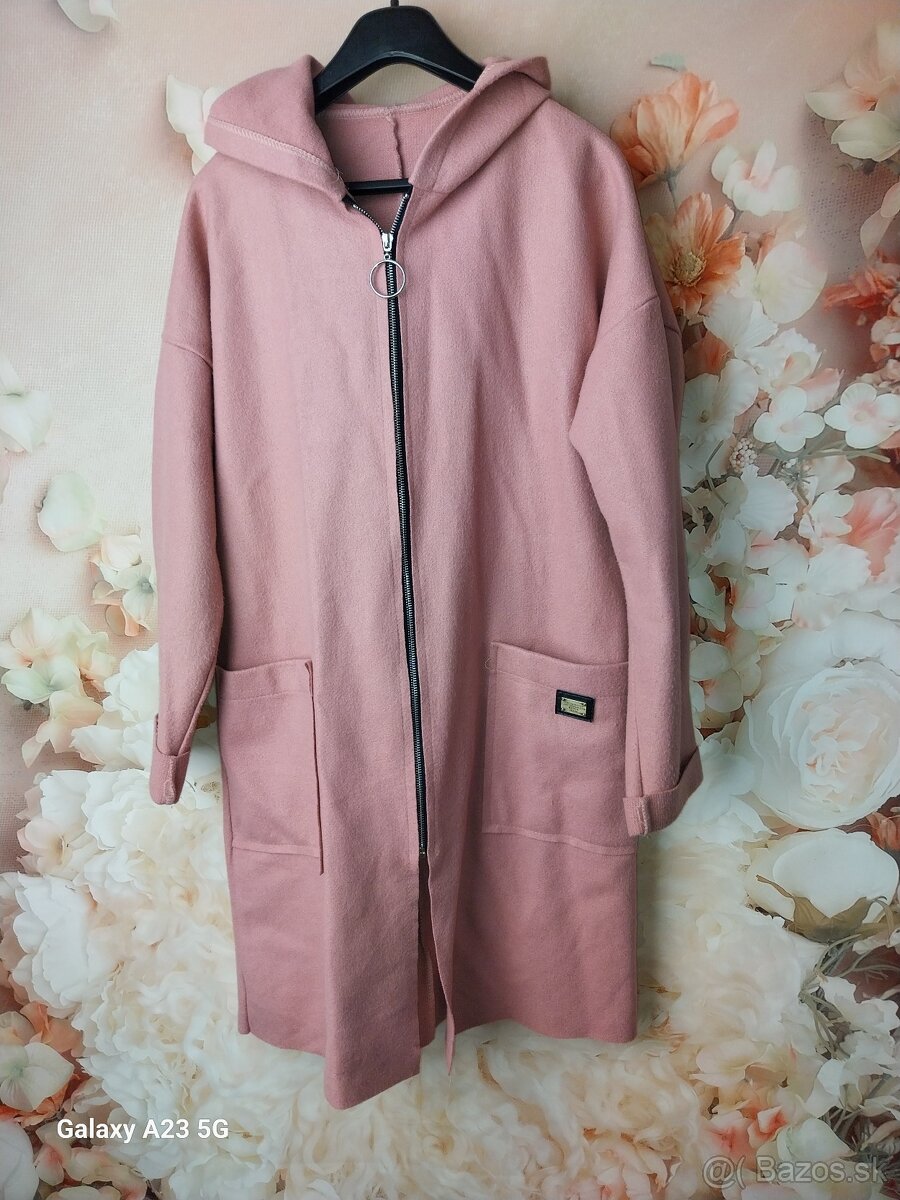 Predlzena elegantna mikina