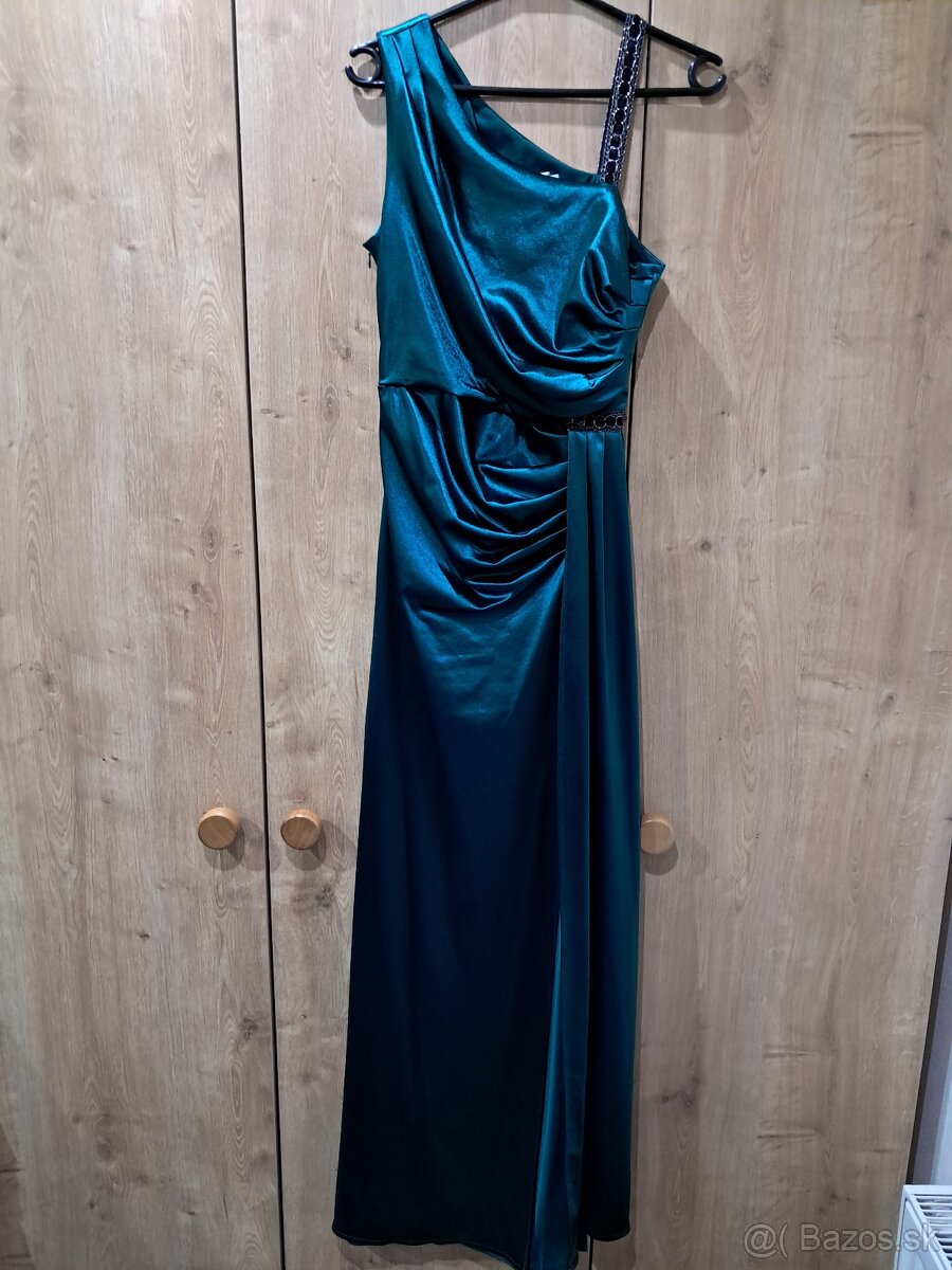 Spolocenske šaty 42