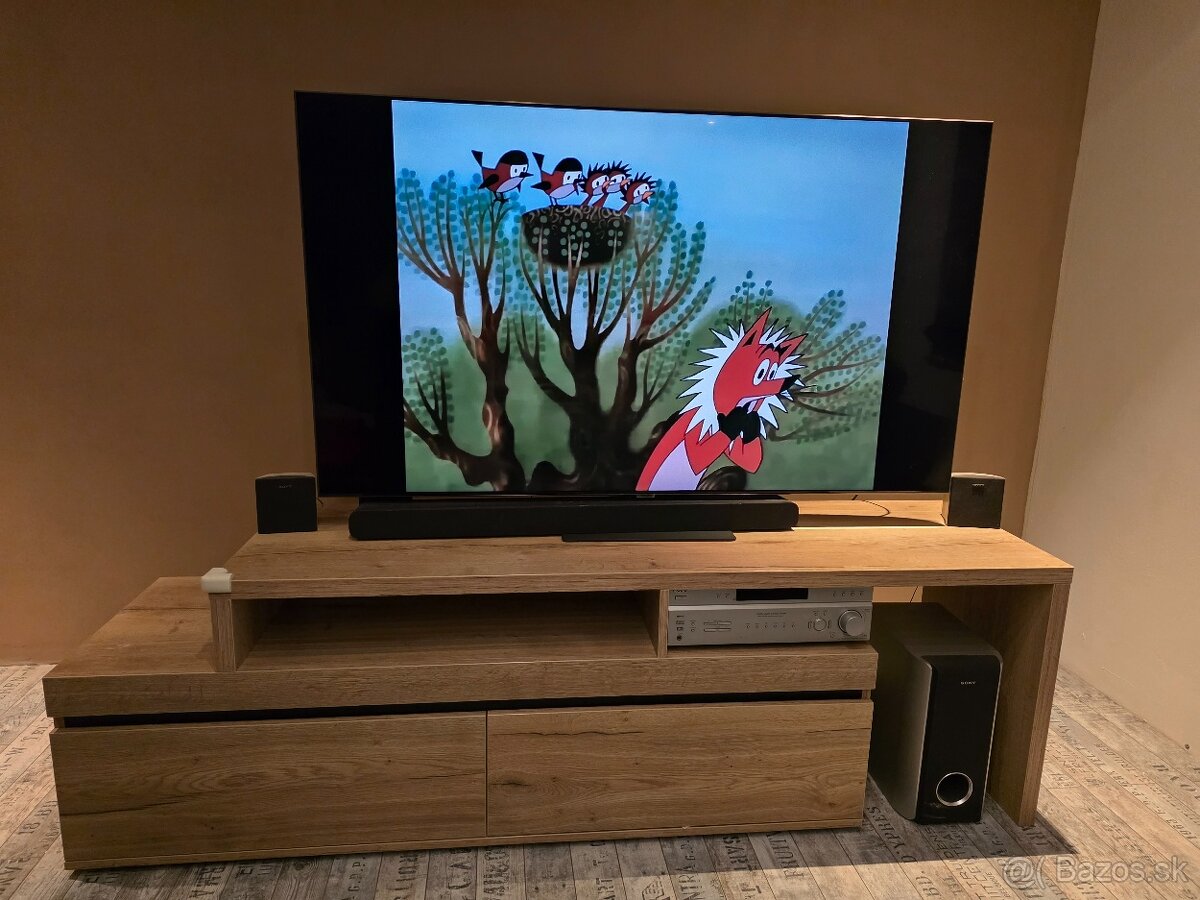 Komoda pod TV