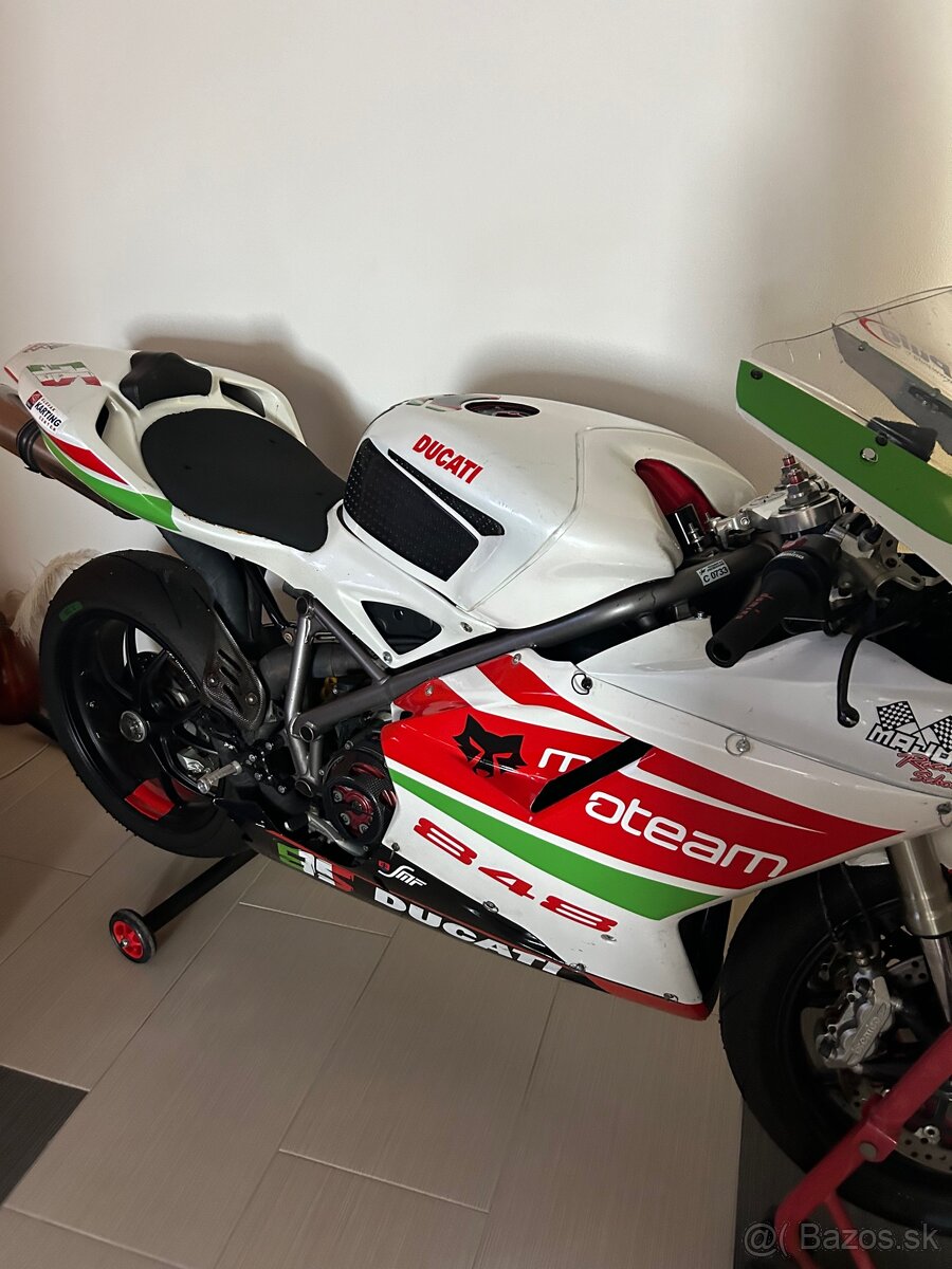Predam svoju okruhovku ducati 848
