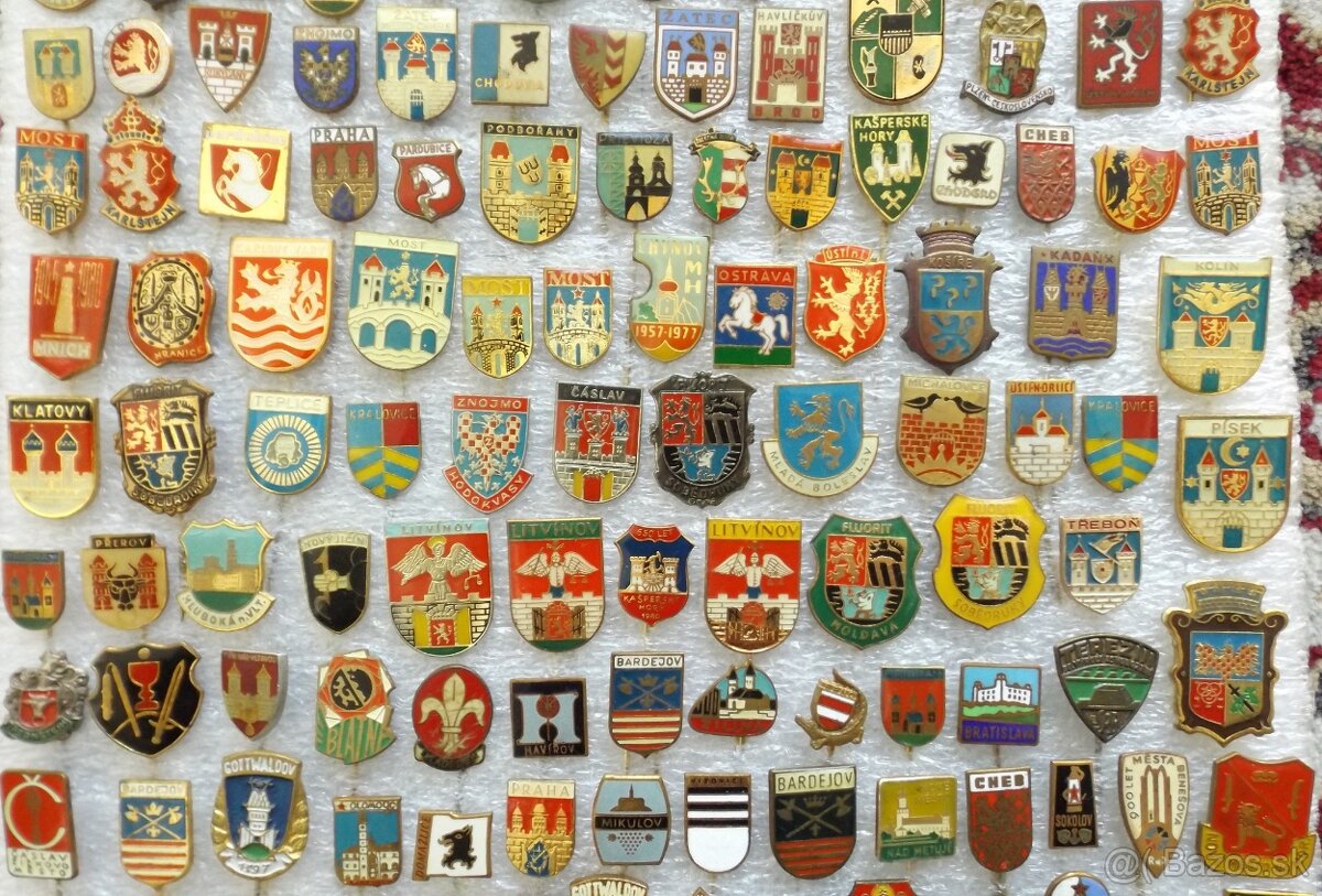 odznaky - heraldika, erby, príroda, hrady, zámky, kúpele