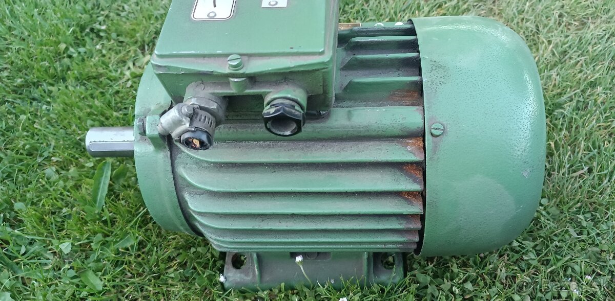 SUPER PONUKA Výkonný Petkový Elektromotor 3.0 kW – 380V TOP
