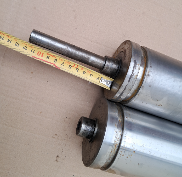 Predám oceľové valce ... ø-85mm...dĺžka-880mm... ø-na ložisk
