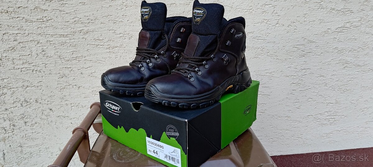 Turistické topánky Grisport vibram