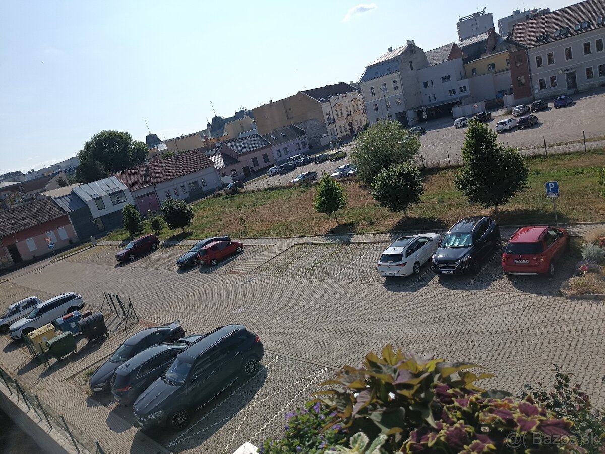 Súkromné parkovacie miesto