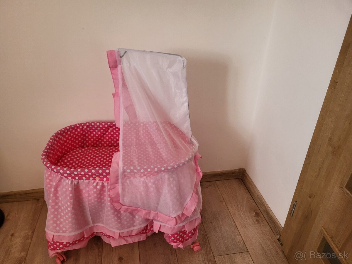 Koliska pre bábiku