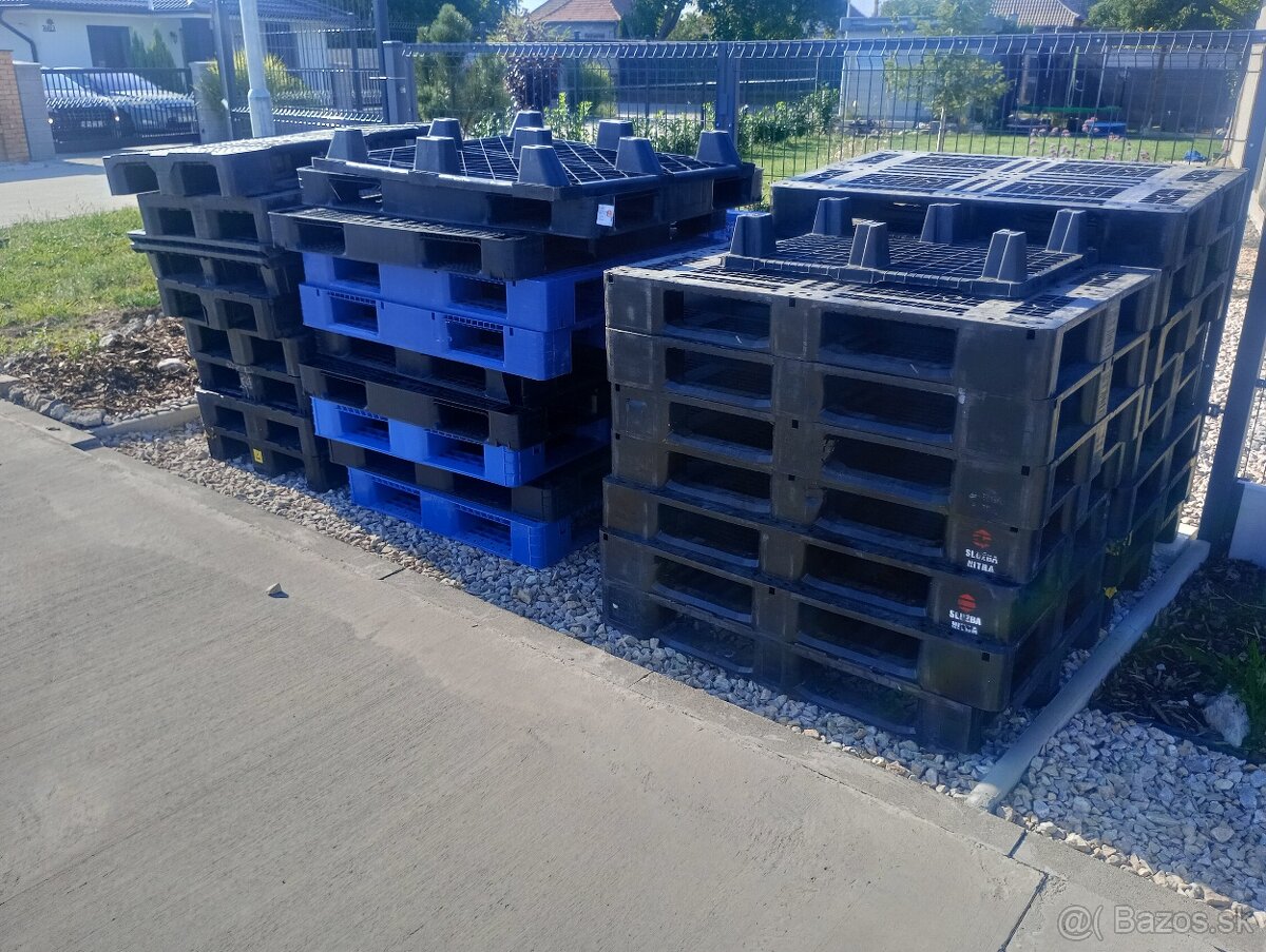Predám plastové palety