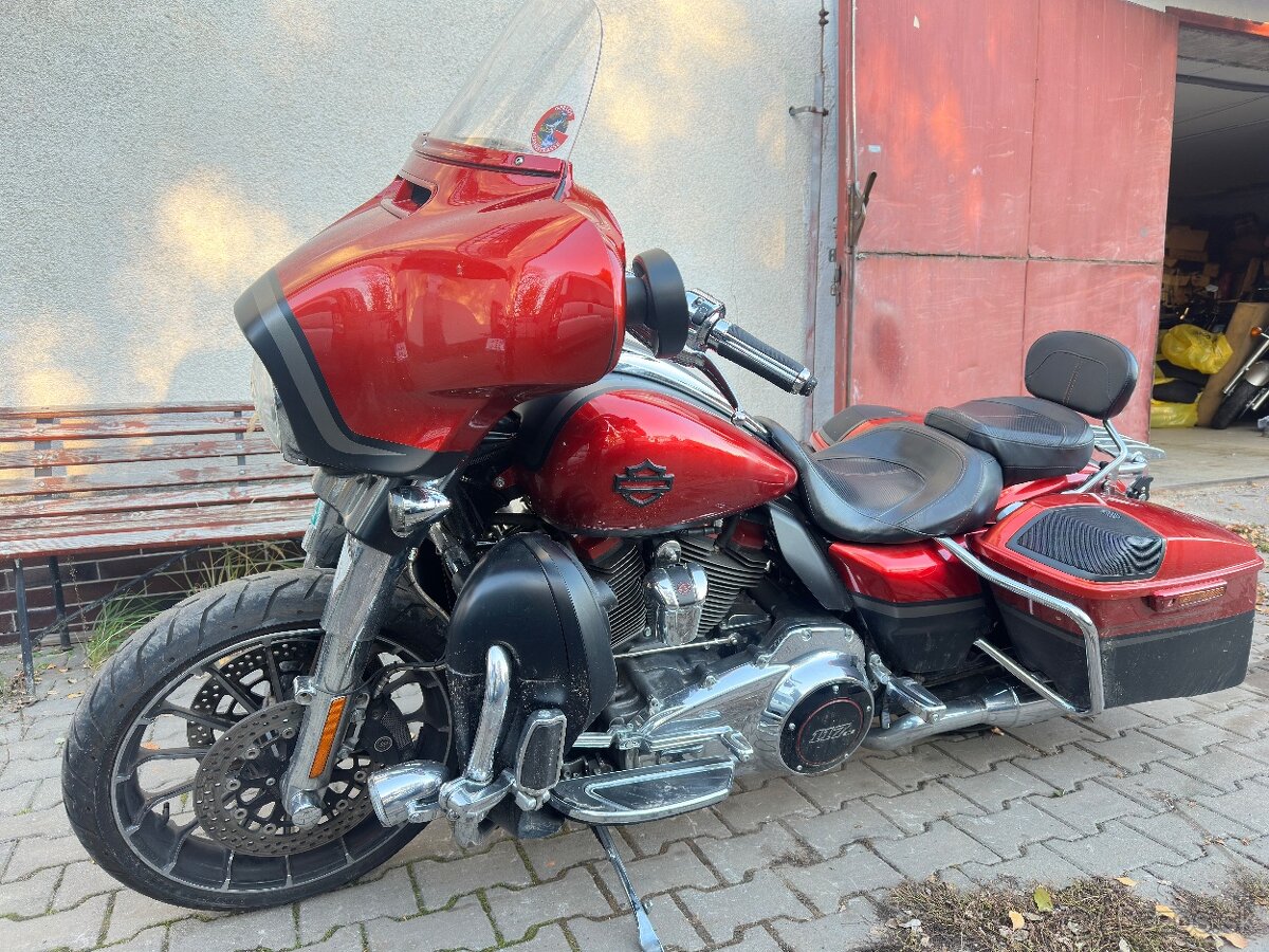 Harley Davidson Street glide CVO