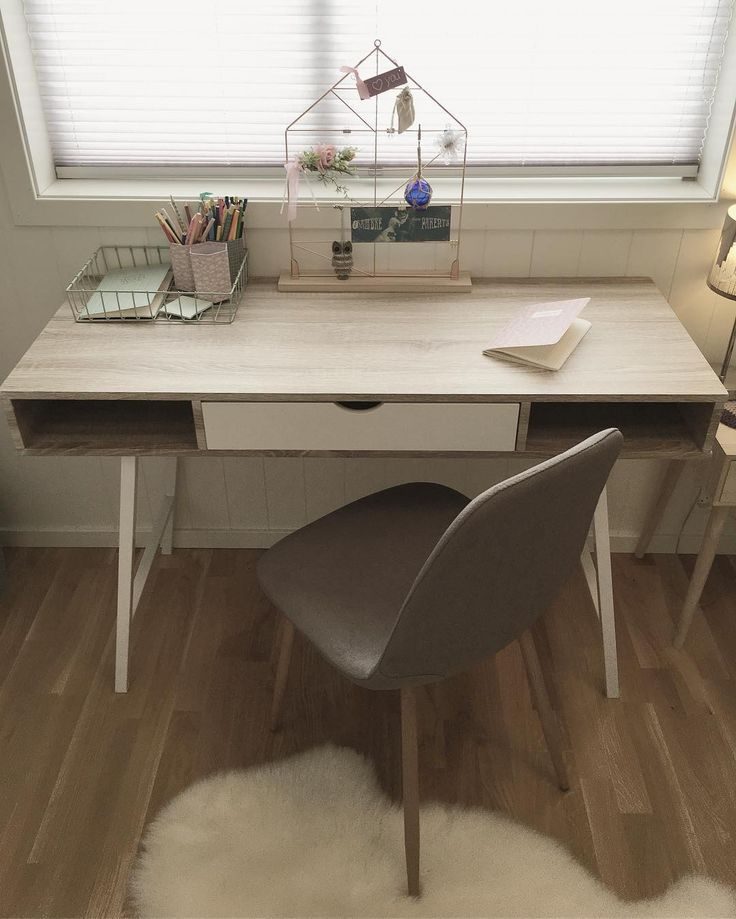 Písací stôl ABBETVED 48x120 farba svetlého duba/bie