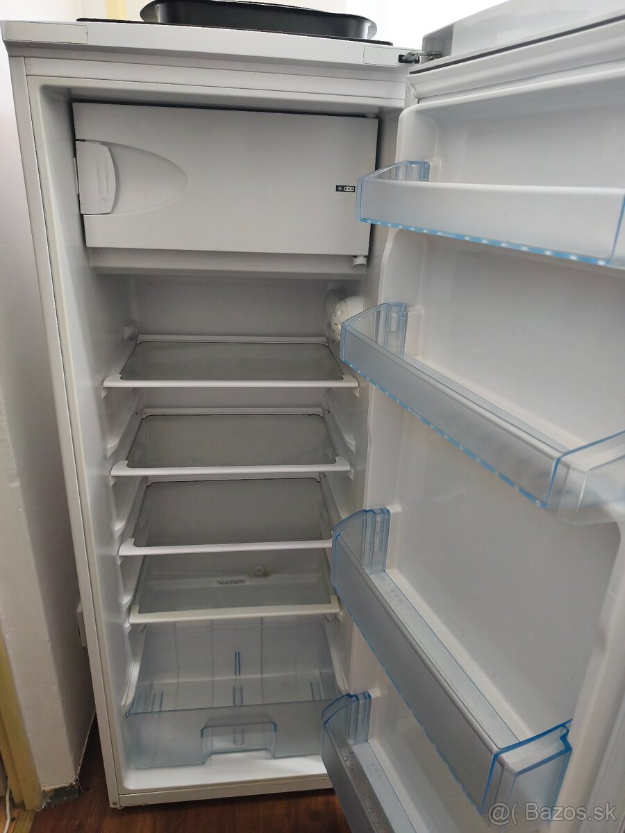 Chladnička s mrazničkou