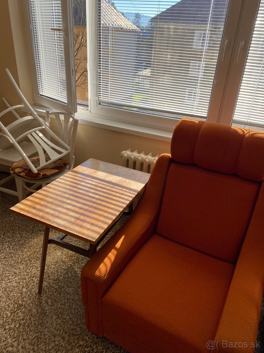 Darujem 2x kreslo za odvoz