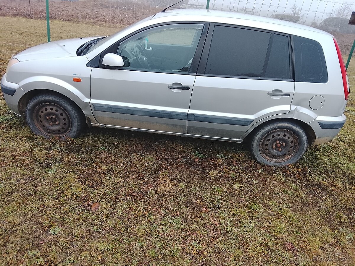 Predám, rozpredám Ford fusion 1,4tdci