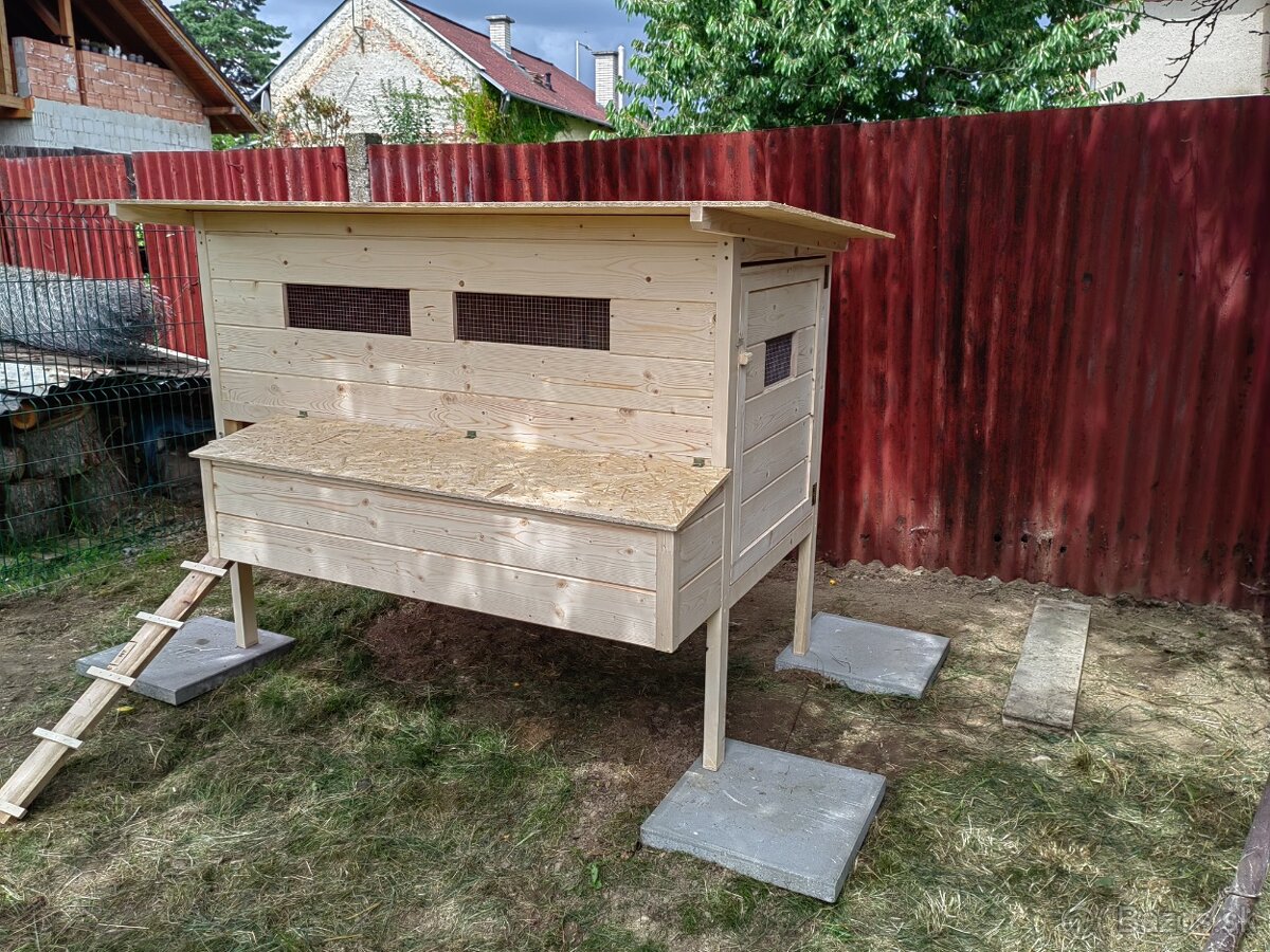 Kurín pre 25 sliepok