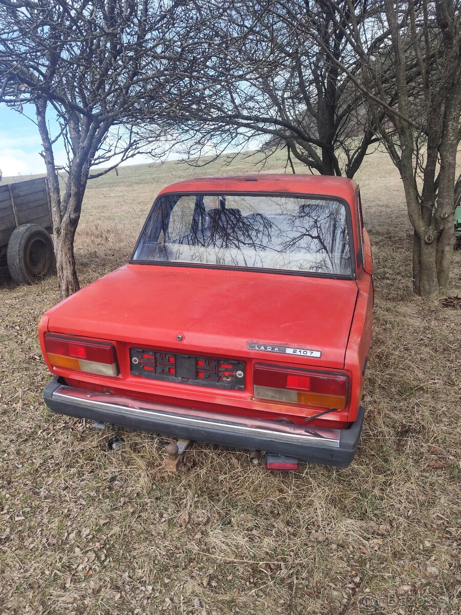 Lada 2103, Lada 2107