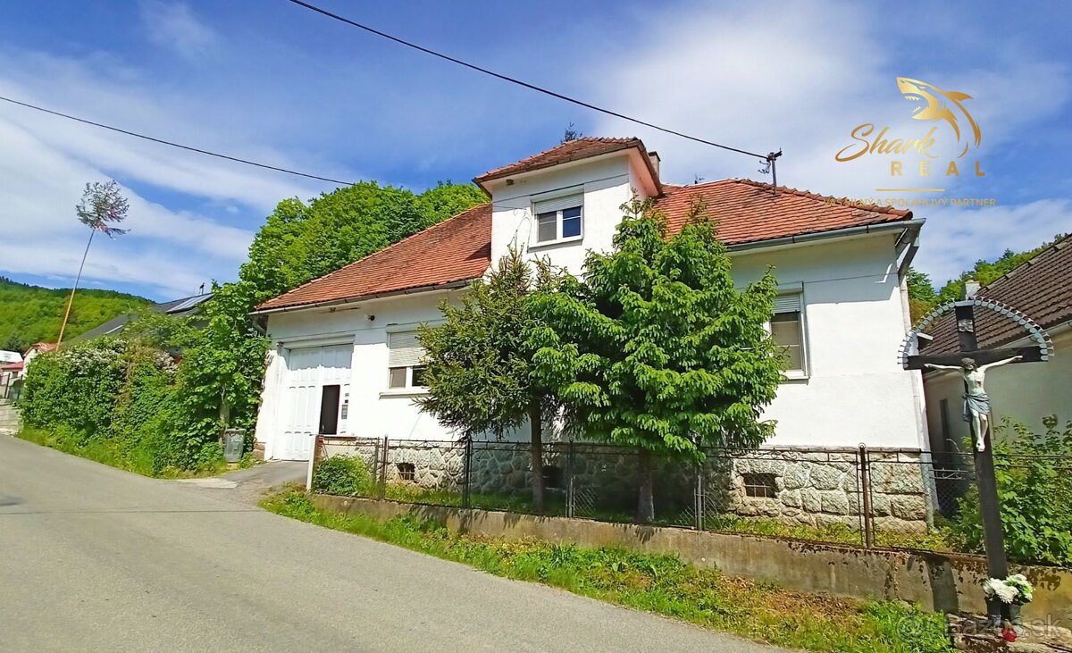 Zaujímavý rodinný dom v nádhernej prírode