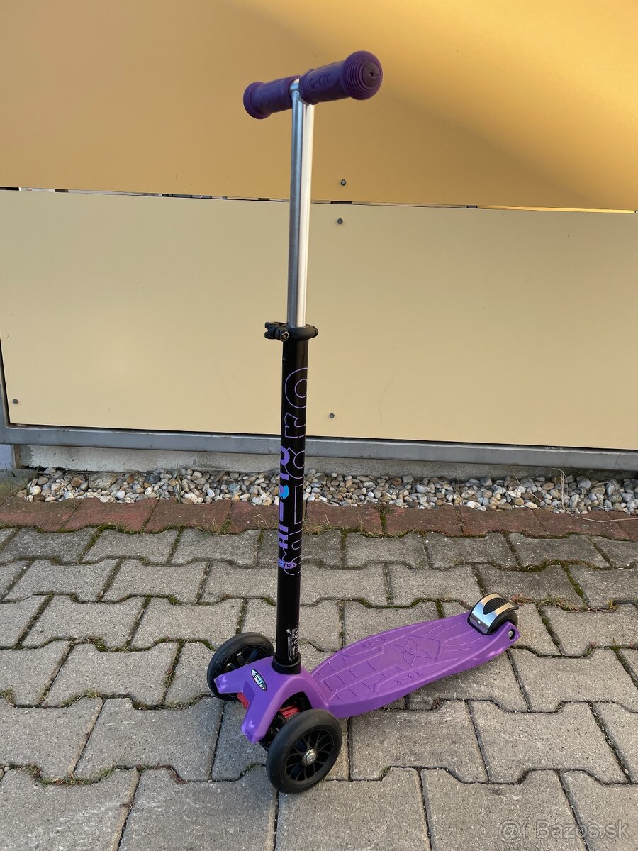 Detska kolobezka Micro Maxi Classic fialova