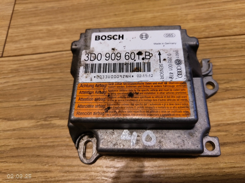 senzor airbag 3D0909601B VW TOUAREG 40€
