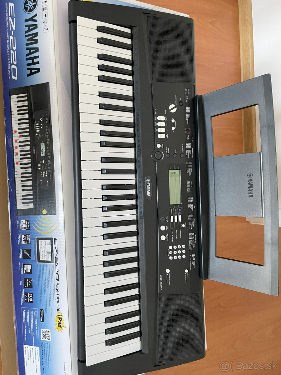 Yamaha EZ-220 Digital Keyboard