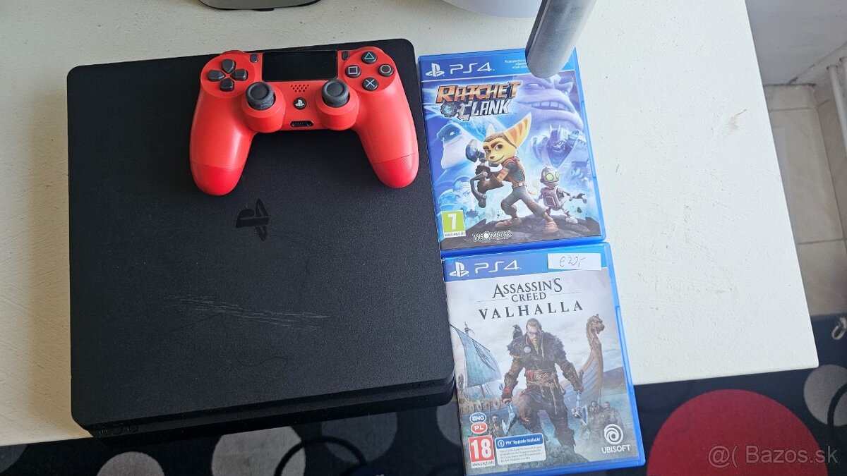Sony Playstation 4 slim 1TB + hry a joypad