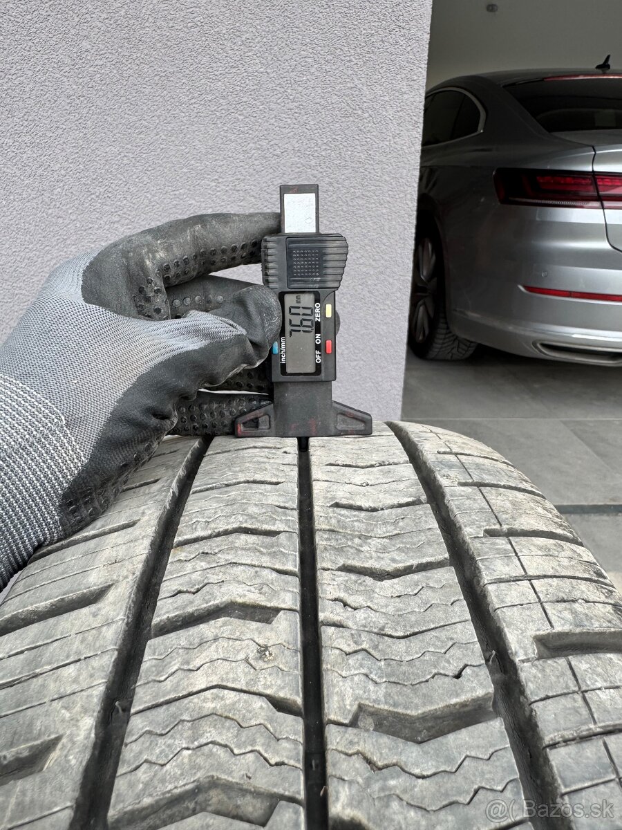 215/70 R15C letne