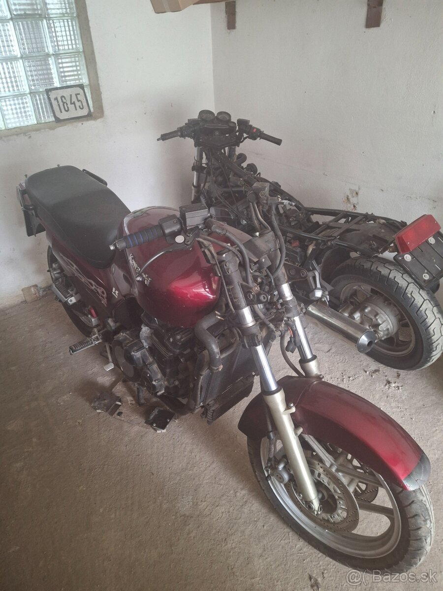 Kawasaki GTR 1000