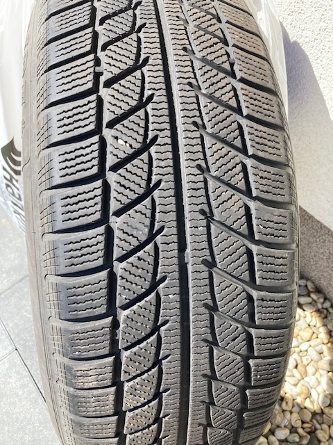Zimne pneumatiky 225/60/R18