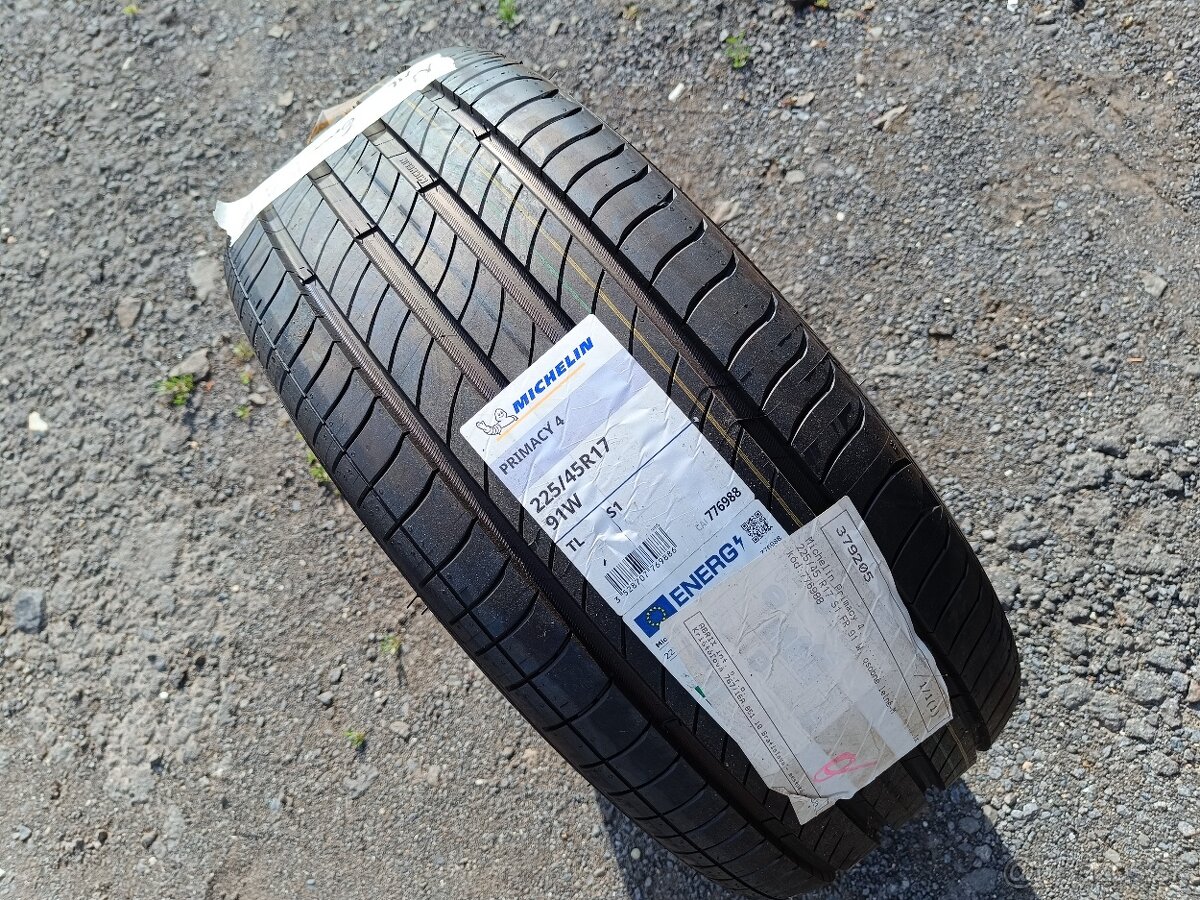 Letná pneumatika 225/45 R17 Michelin 1ks