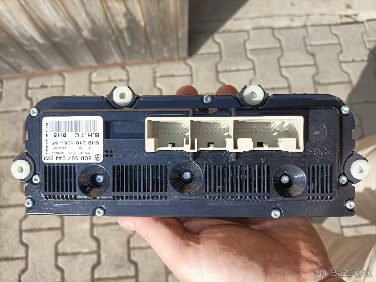 Ovládanie klimatizácie Octavia 2 3c0907044DM