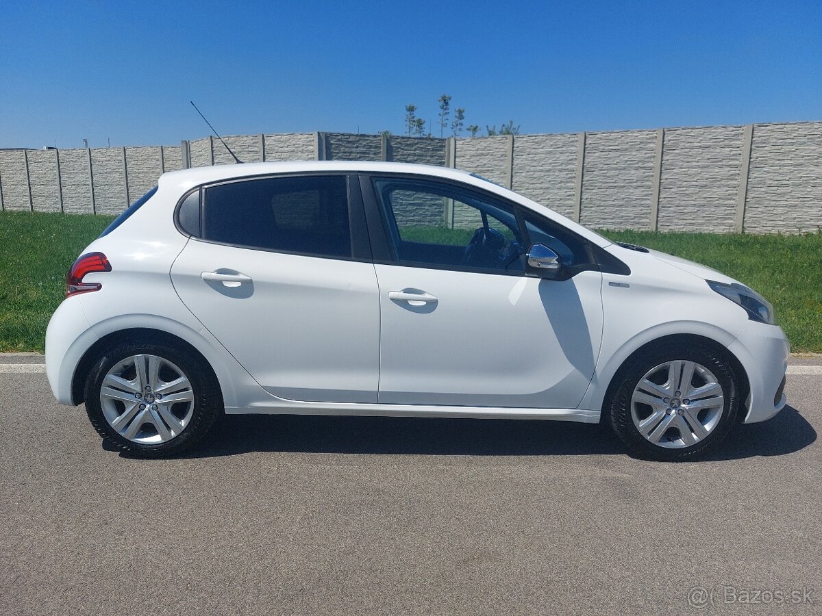 Peugeot 208 1.2 STYLE