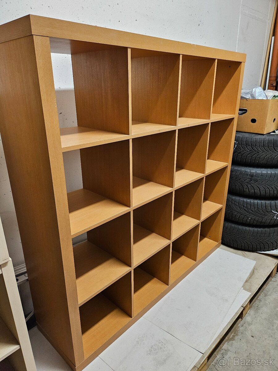 PREDAM Police IKEA typ KALLAX 4x4 farba buk 1ks
