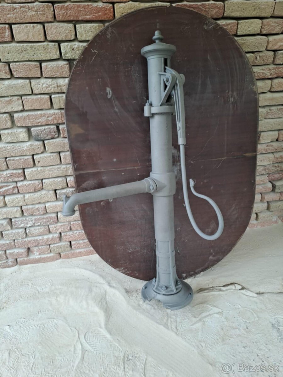 Ručna vodna pumpa