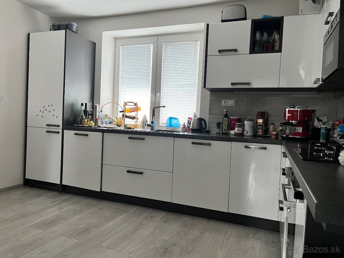 2 izbový byt v centre Nitry pri parku (tehlová bytovka)