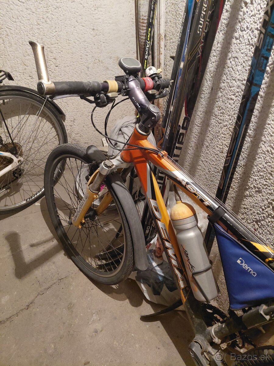 Predam trekovy bicykel dema.