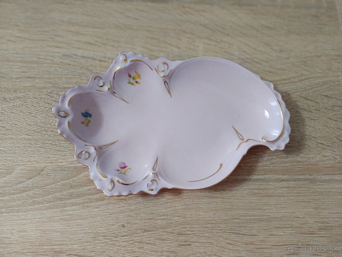 Ružový porcelán